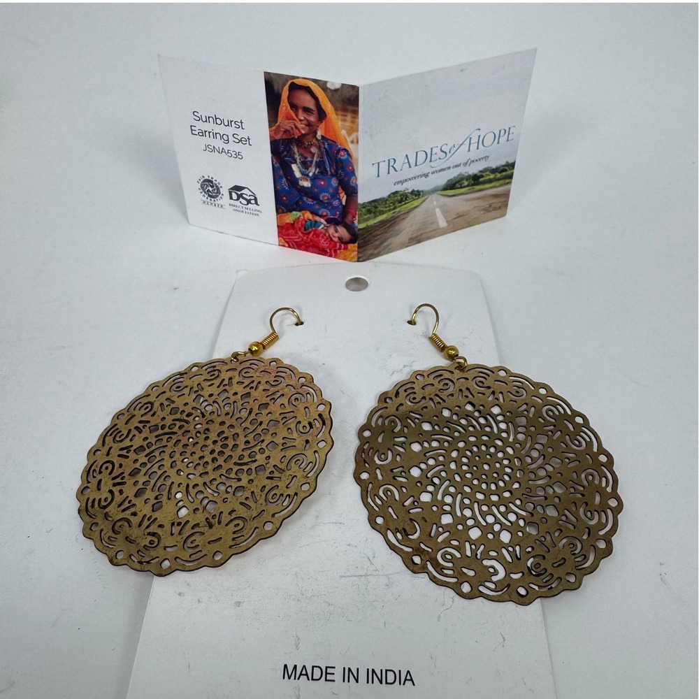 Trades of Hope Sunburst Earring Set‎ JSNA535 Gold Tone Filigree Boho Drop India